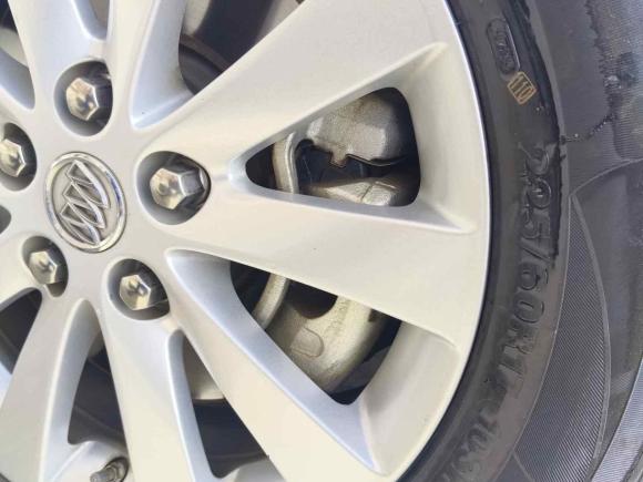 [深圳·粤B] 二手别克别克GL82014款 2.4L 经典版