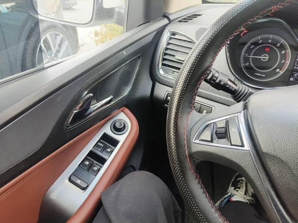 [杭州·浙A] 二手宝骏宝骏5602016款 1.8L iAMT精英型