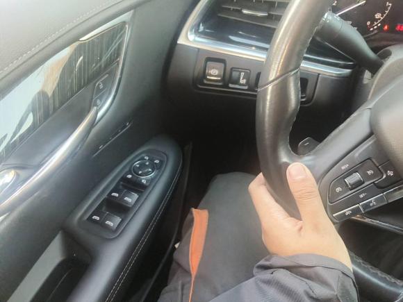 [宁波·浙B] 二手凯迪拉克凯迪拉克XT62022款 2.0T 七座两驱豪华型