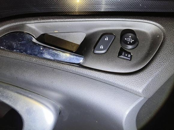 [武汉·鄂A] 二手别克君威2015款 1.6T 领先技术型