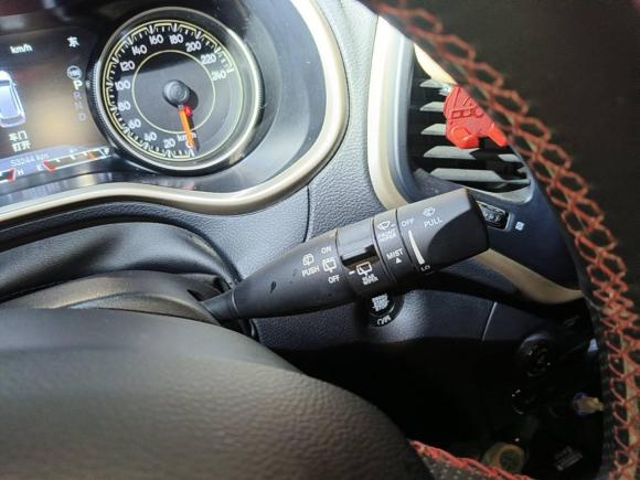 [武汉·鄂A] 二手Jeep自由光2017款 2.0L 优越版