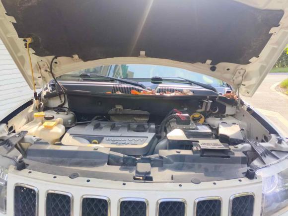 [武汉·鄂A] 二手Jeep指南者2013款 2.4L 四驱运动版