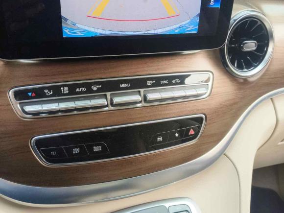 [上海·沪E] 二手奔驰奔驰V级2021款 V 260 领航版