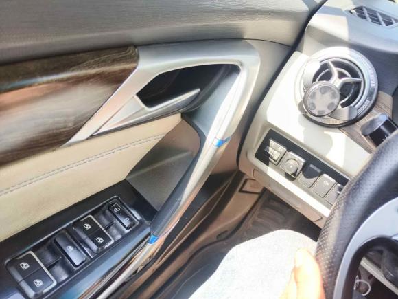 [杭州·浙A] 二手北京汽车北京EU52018款 R500 智风版