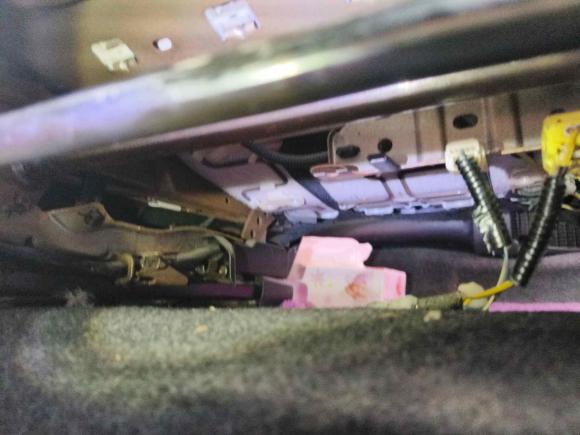 [深圳·湘M] 二手丰田雷凌2017款 改款双擎 1.8H GS E-CVT精英天窗版 国V