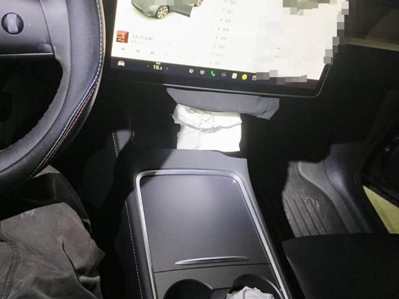 [上海·沪A] 二手特斯拉Model Y2021款 长续航全轮驱动版 3D7