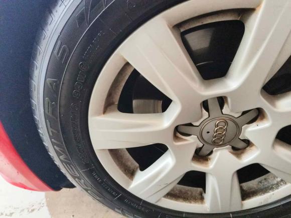 [南通·苏M] 二手奥迪奥迪A4L2011款 2.0 TFSI 标准型