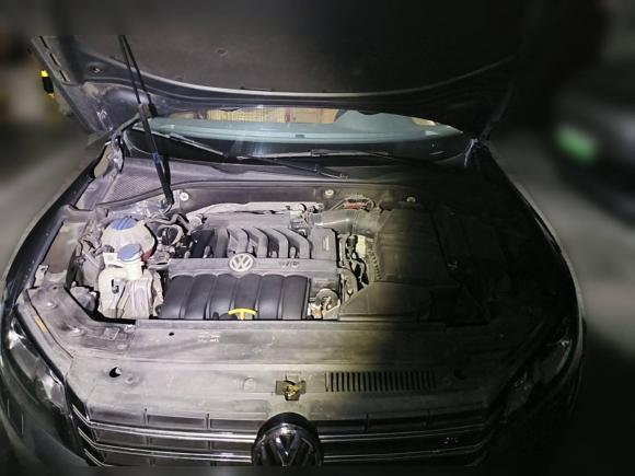 [成都·川A] 二手大众帕萨特2011款 3.0L V6 DSG旗舰尊享版