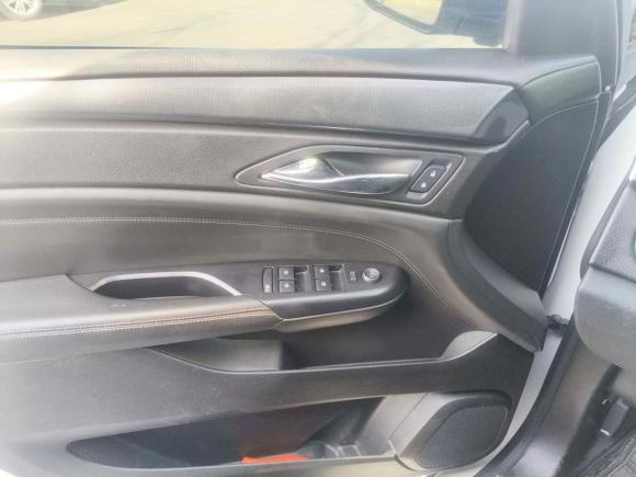 [青岛·鲁U] 二手凯迪拉克凯迪拉克SRX2013款 3.0L 舒适型