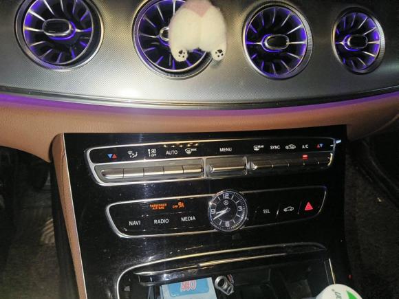[杭州·沪D] 二手奔驰奔驰E级2020款 E 260 4MATIC 轿跑车