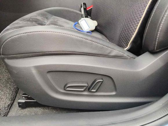 [深圳·粤B] 二手荣威荣威i6新能源2017款 45T 混动互联智尊版