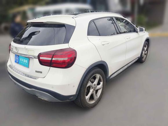 [上海·沪B] 二手奔驰奔驰GLA2019款 GLA 200 动感型