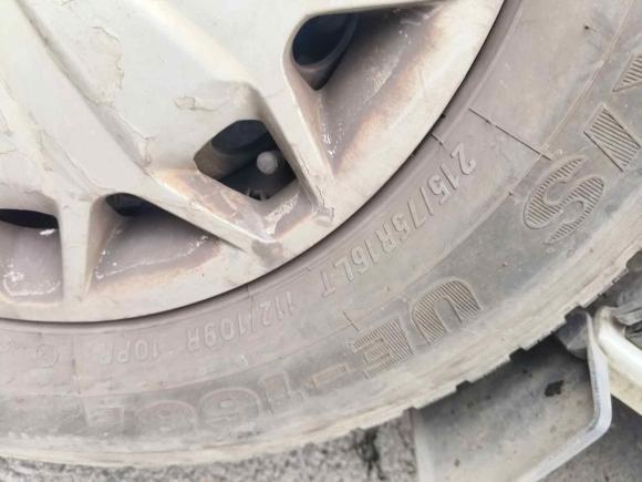 [成都·川G] 二手福特全顺2017款 2.0T柴油多功能商用车短轴低顶国IV