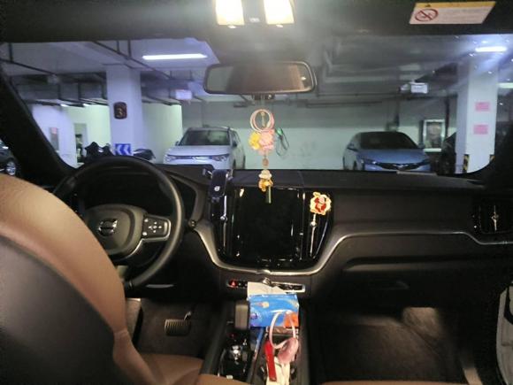 [杭州·浙A] 二手沃尔沃沃尔沃XC602025款 B5 四驱智逸豪华版