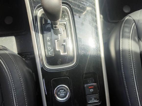 [上海·吉A] 二手三菱欧蓝德2021款 2.4L 四驱致享版 7座