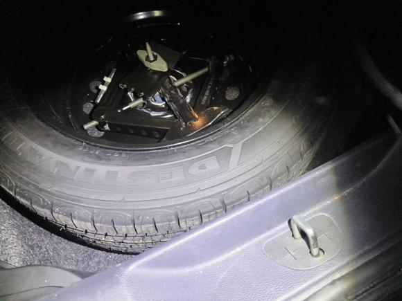 [武汉·鄂A] 二手Jeep自由光2017款 2.4L 领先版