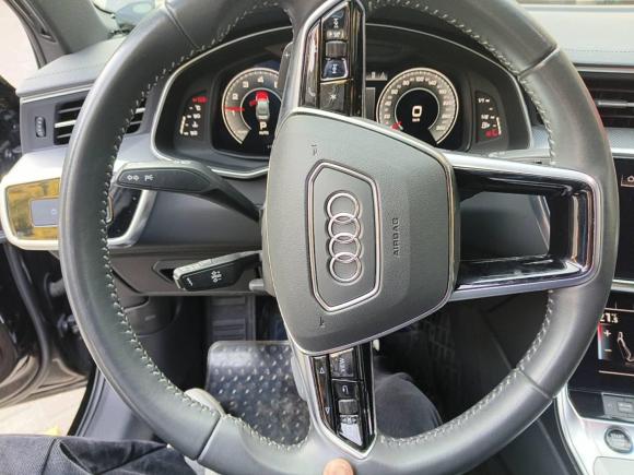 [上海·沪F] 二手奥迪奥迪A6L2021款 40 TFSI 豪华动感型