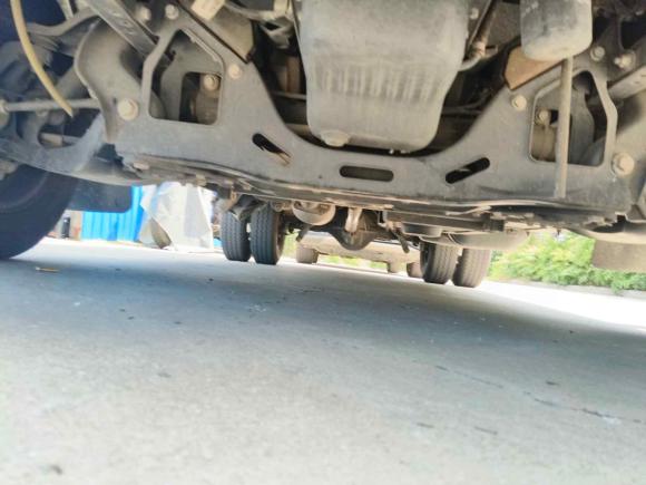 [无锡·苏B] 二手依维柯依维柯得意2021款 2.5T A35 M1客车5-9座短轴中顶双胎侧拉门