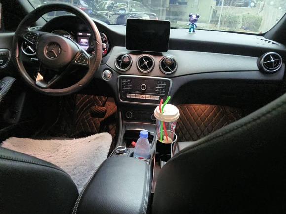 [上海·沪K] 二手奔驰奔驰CLA2018款 CLA 200 时尚型