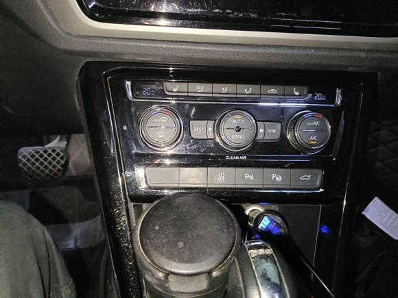[上海·沪B] 二手大众途安2016款 途安L 330TSI DSG豪华版