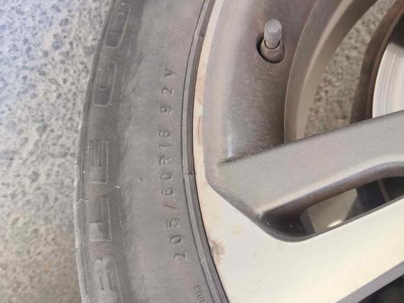 [西安·陕A] 二手一汽骏派D602015款 1.8L 自动尊贵型