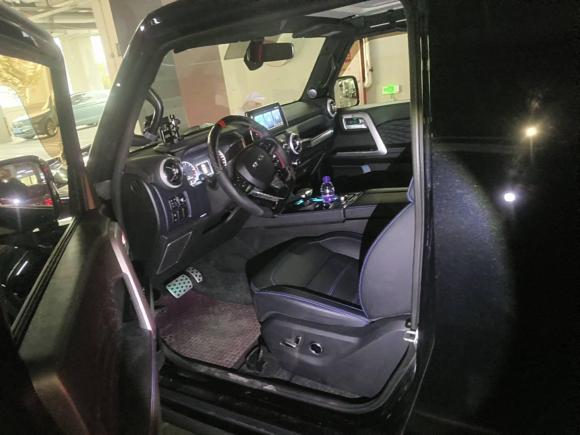 [上海·沪F] 二手北京北京BJ402024款 2.0T 致敬2020荣耀版