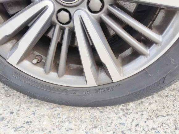 [苏州·苏E] 二手荣威荣威i52019款 1.5L 手动4G互联朗豪版