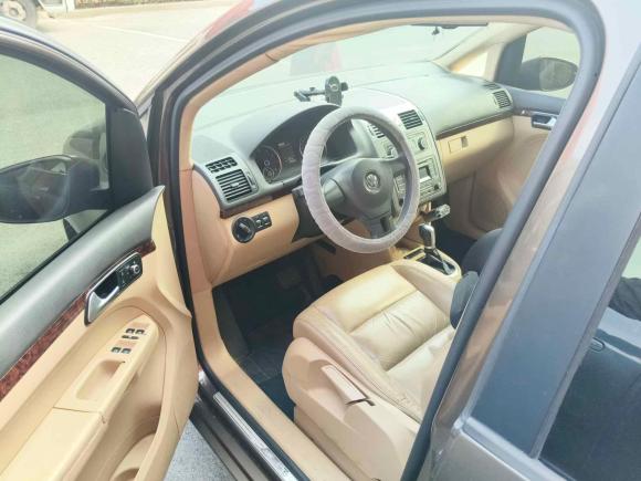 [上海·皖D] 二手大众途安2013款 1.4T DSG舒适版5座