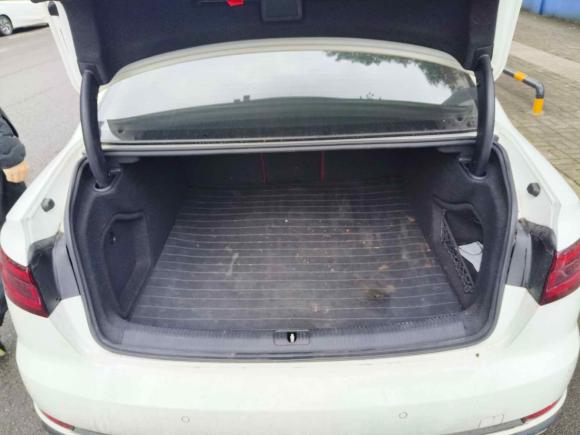 [宁波·浙B] 二手奥迪奥迪A4L2018款 30周年年型 40 TFSI 时尚型