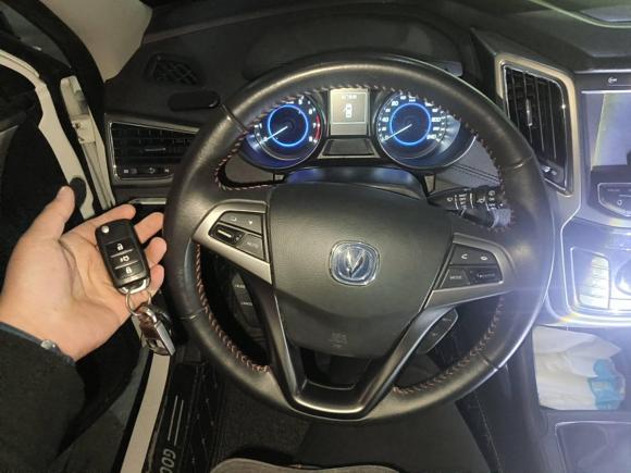 [合肥·皖A] 二手长安长安CS352017款 1.6L 手动豪华型