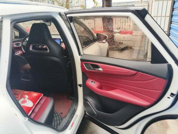 [上海·沪C] 二手名爵名爵HS2018款 30T 自动两驱Trophy荷尔蒙燃情版 国V