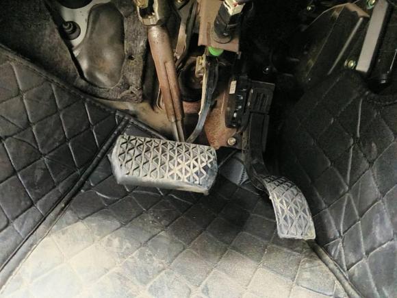 [青岛·鲁B] 二手一汽森雅R72017款 1.6L 自动尊贵型