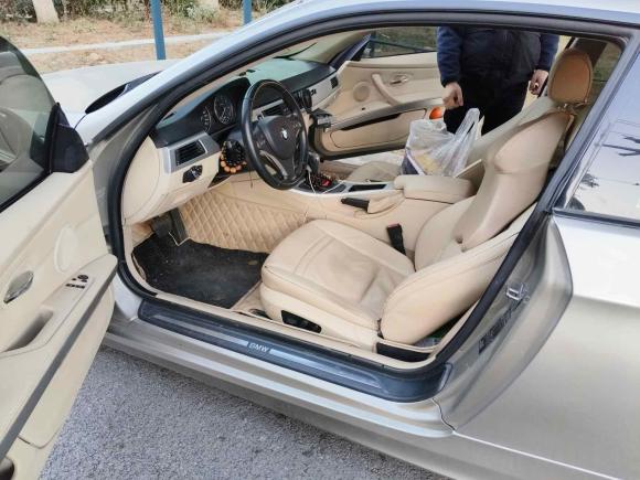 [无锡·苏B] 二手宝马宝马3系2009款 320i双门轿跑车