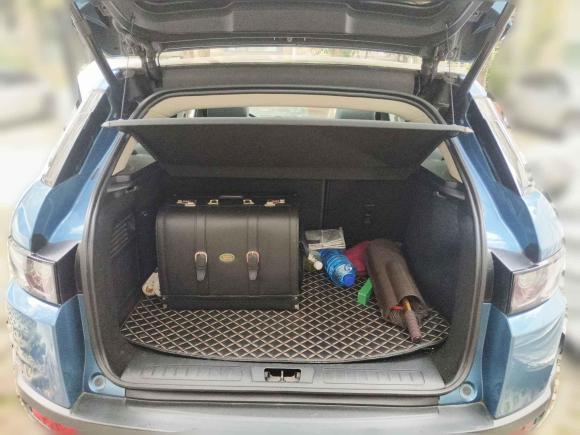 [成都·川A] 二手路虎揽胜极光2015款 2.0T 五门智耀版