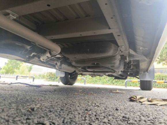 [杭州·浙A] 二手上汽大通MAXUS新途V802023款 2.0T AMT经典傲运通长轴中顶6/7/8/9座