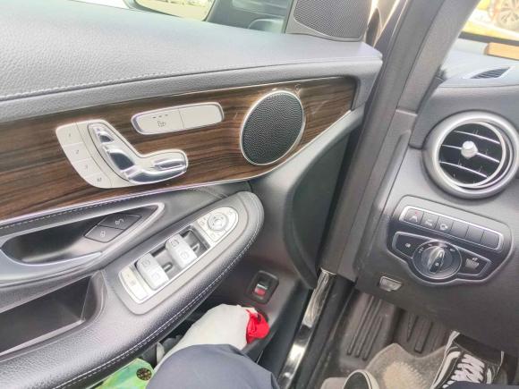 [广州·粤A] 二手奔驰奔驰GLC2019款 改款 GLC 260 L 4MATIC 豪华型