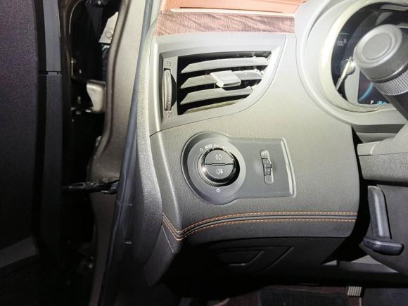 [武汉·鄂A] 二手别克君越2013款 2.0T SIDI 智享旗舰型