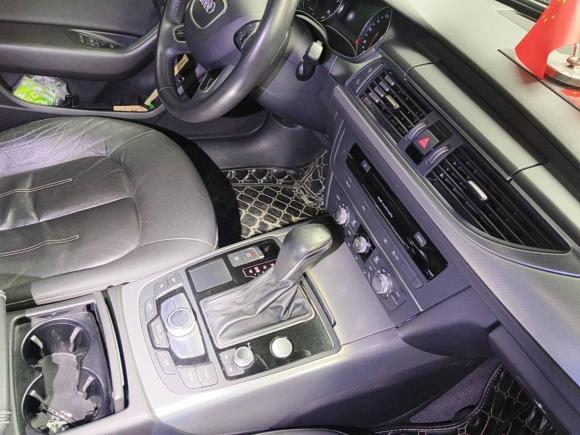 [佛山·粤Y] 二手奥迪奥迪A6L2018款 30周年年型 35 TFSI 时尚型