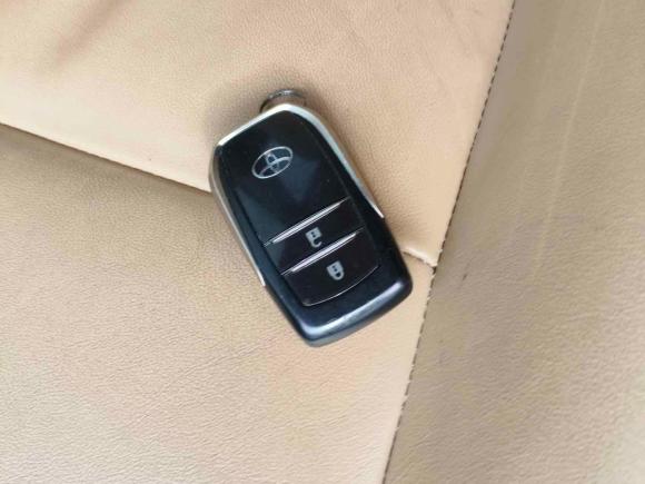 [上海·豫P] 二手丰田RAV4荣放2016款 2.5L 自动四驱精英版