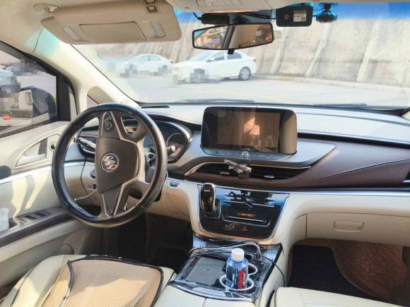 [青岛·鲁B] 二手别克别克GL82023款 陆上公务舱 舒适型