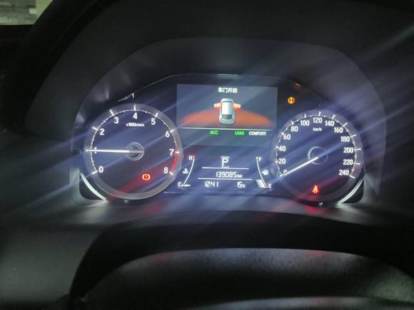 [南京·苏A] 二手本田本田UR-V2017款 370TURBO 四驱尊耀版 国V