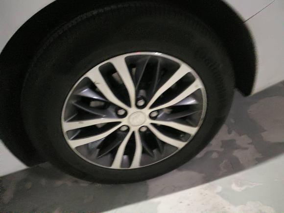 [南昌·赣A] 二手别克别克GL82022款 ES陆尊 653T 舒适型