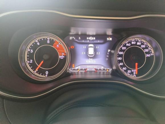 [广州·粤A] 二手Jeep自由光2019款 2.0T 两驱智享版 国V