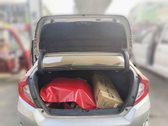 [武汉·鄂A] 二手本田思域2016款 220TURBO CVT尊贵版