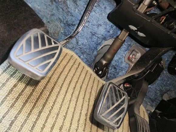 [广州·粤P] 二手铃木锋驭2015款 1.6L 手动两驱进取型