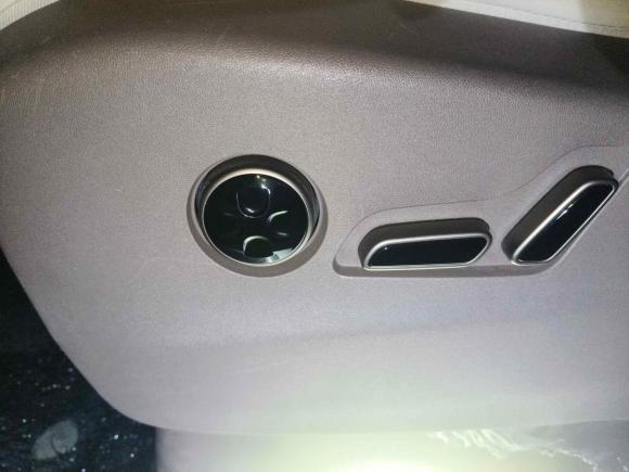 [温州·浙C] 二手腾势腾势D92022款 DM-i 970 四驱尊荣型