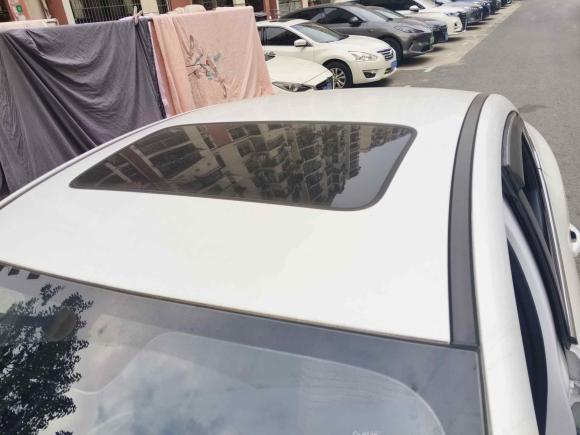 [上海·沪A] 二手比亚迪秦PLUS2021款 DM-i 120KM 尊贵型