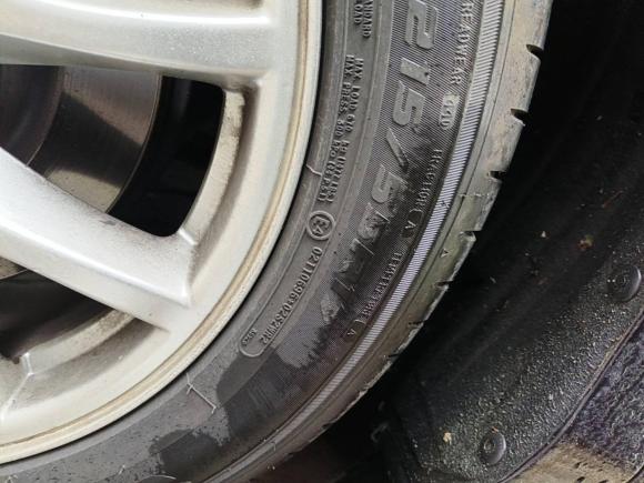 [上海·苏E] 二手比亚迪比亚迪M62015款 2.4L 自动豪华型