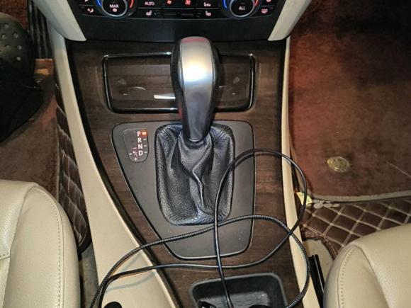 [成都·川A] 二手宝马宝马3系2011款 325i 时尚型