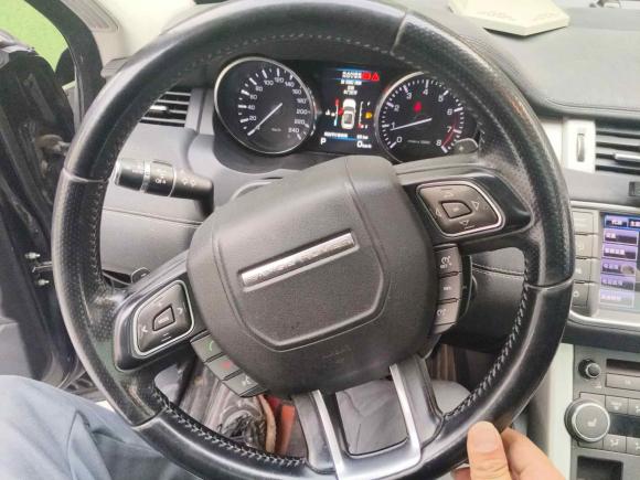 [苏州·苏E] 二手路虎揽胜极光2013款 2.0T 5门耀动版